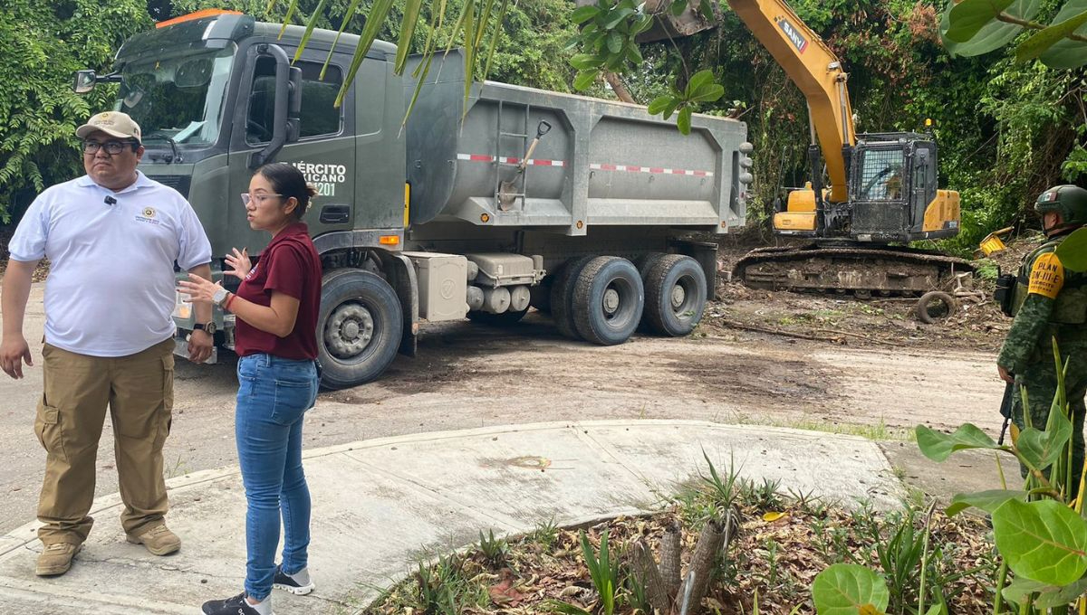 Ejército Mexicano ayuda a distribuir despensas en Chetumal tras activación de Plan DN-III-E