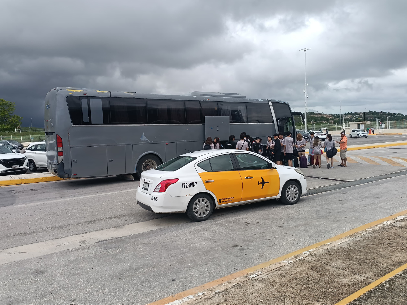 La alegría de los chihuahuenses fue notable, usando matracas y atrayendo la atención en la terminal La alegría de los chihuahuenses fue notable, usando matracas y atrayendo la atención en la terminal