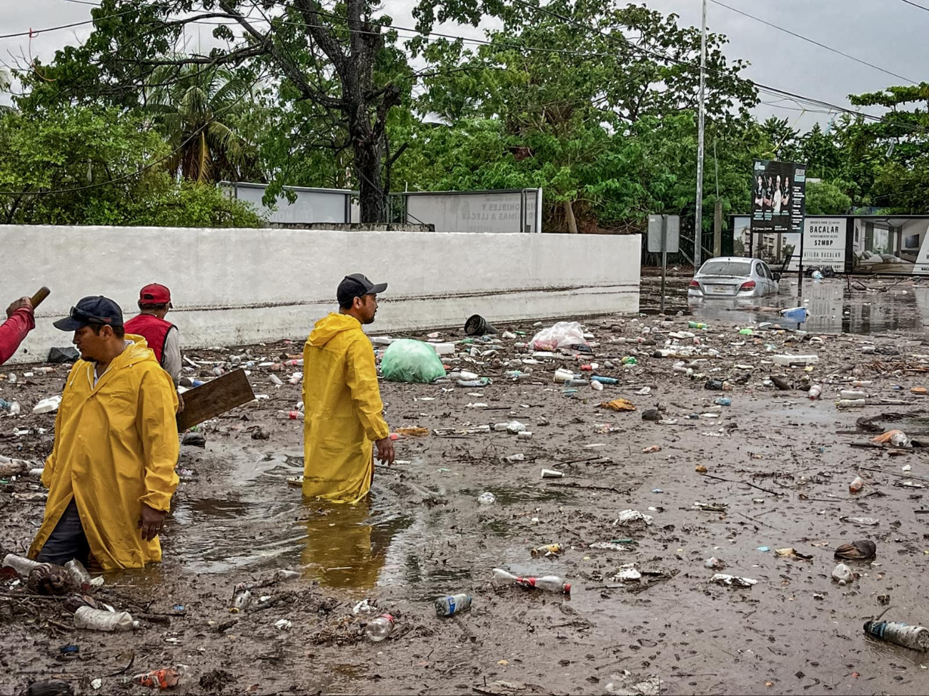 Suspenden clases en Chetumal y Bacalar por las  inundaciones 