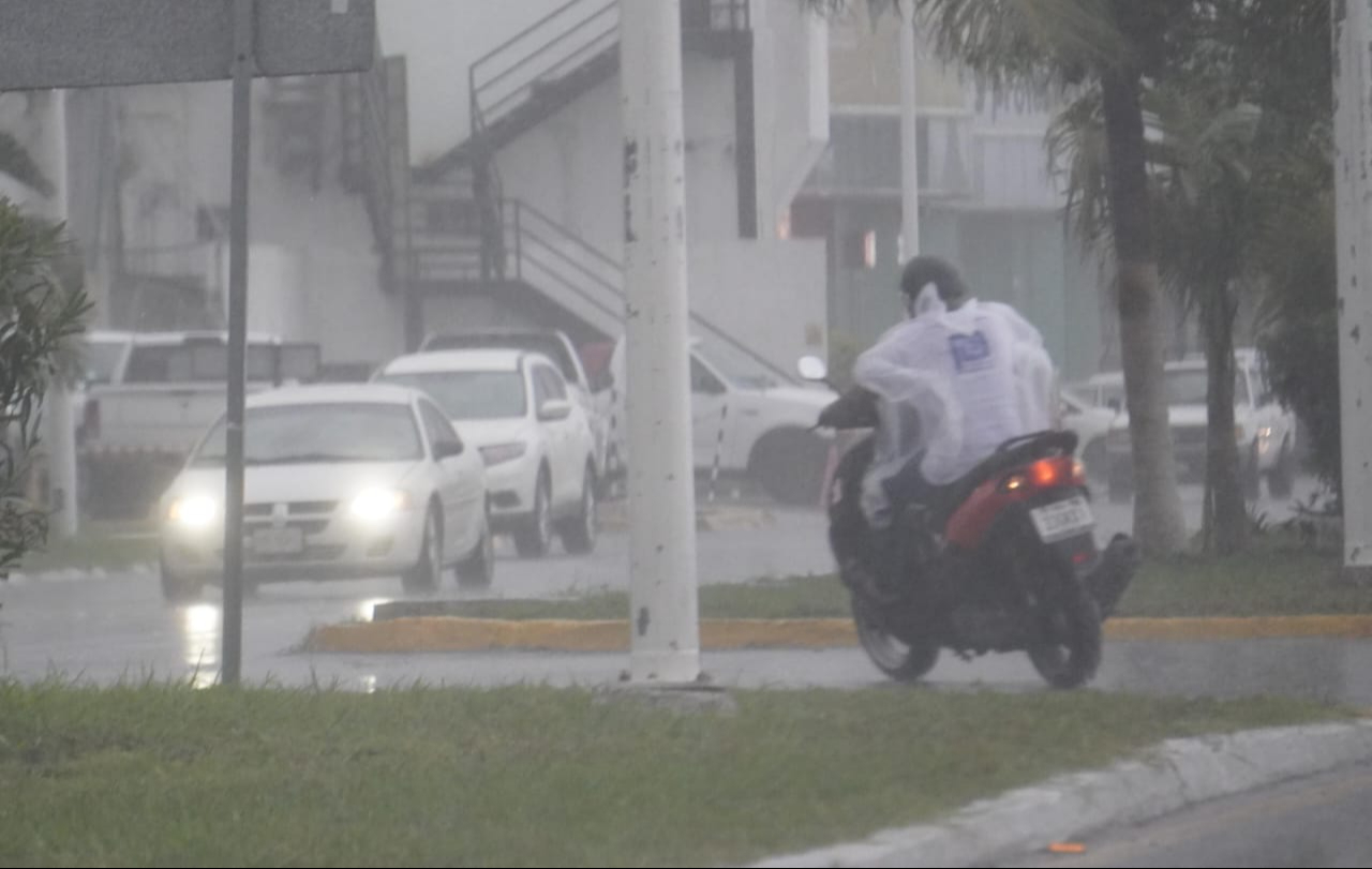 El Gobierno del Estado de Campeche ha permitido que los trabajadores del Ejecutivo Estatal se ausenten de sus labores El Gobierno del Estado de Campeche ha permitido que los trabajadores del Ejecutivo Estatal se ausenten de sus labores