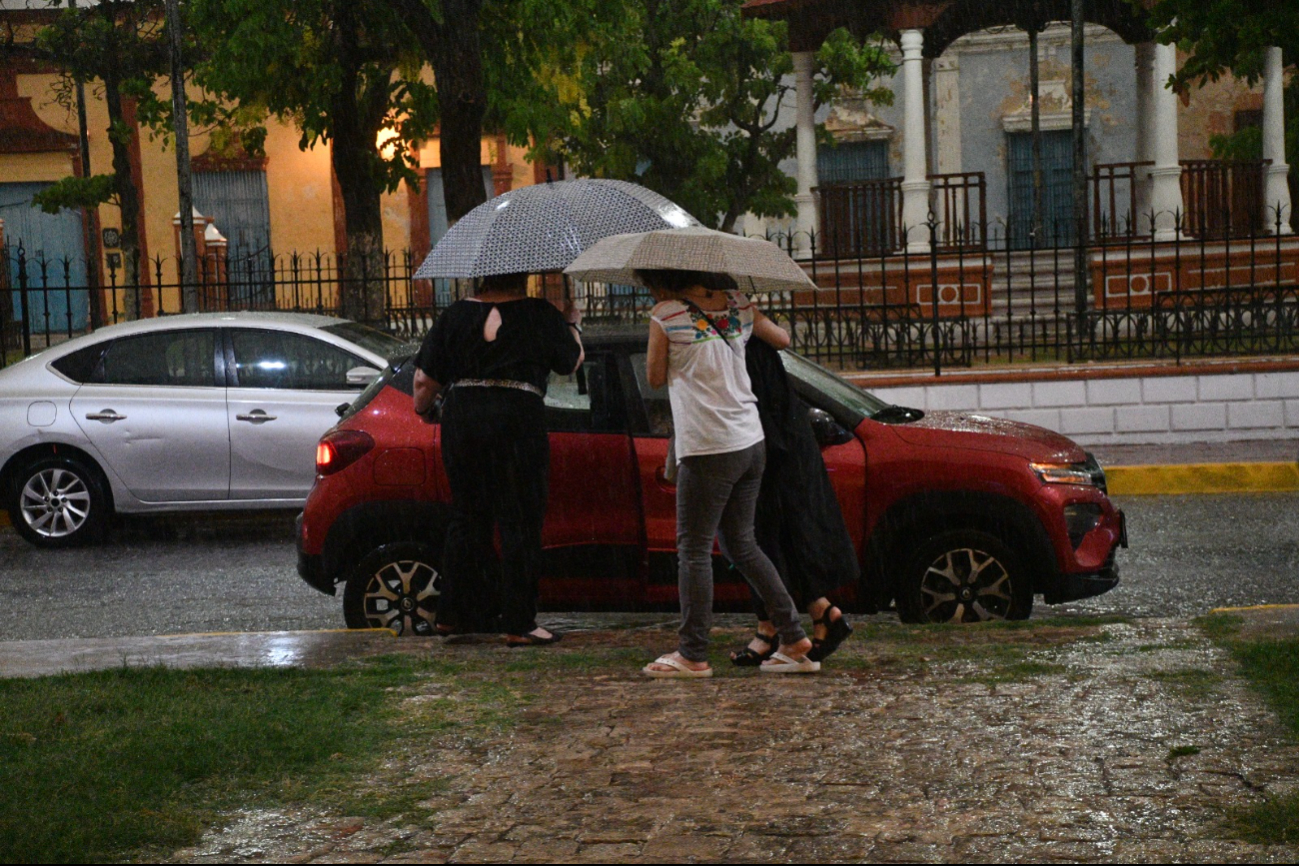 El Frente Frío 27 avanzará hacia el norte de la Península de Yucatán, provocando un evento de "Norte" y posibles tormentas fuertes El Frente Frío 27 avanzará hacia el norte de la Península de Yucatán, provocando un evento de "Norte" y posibles tormentas fuertes