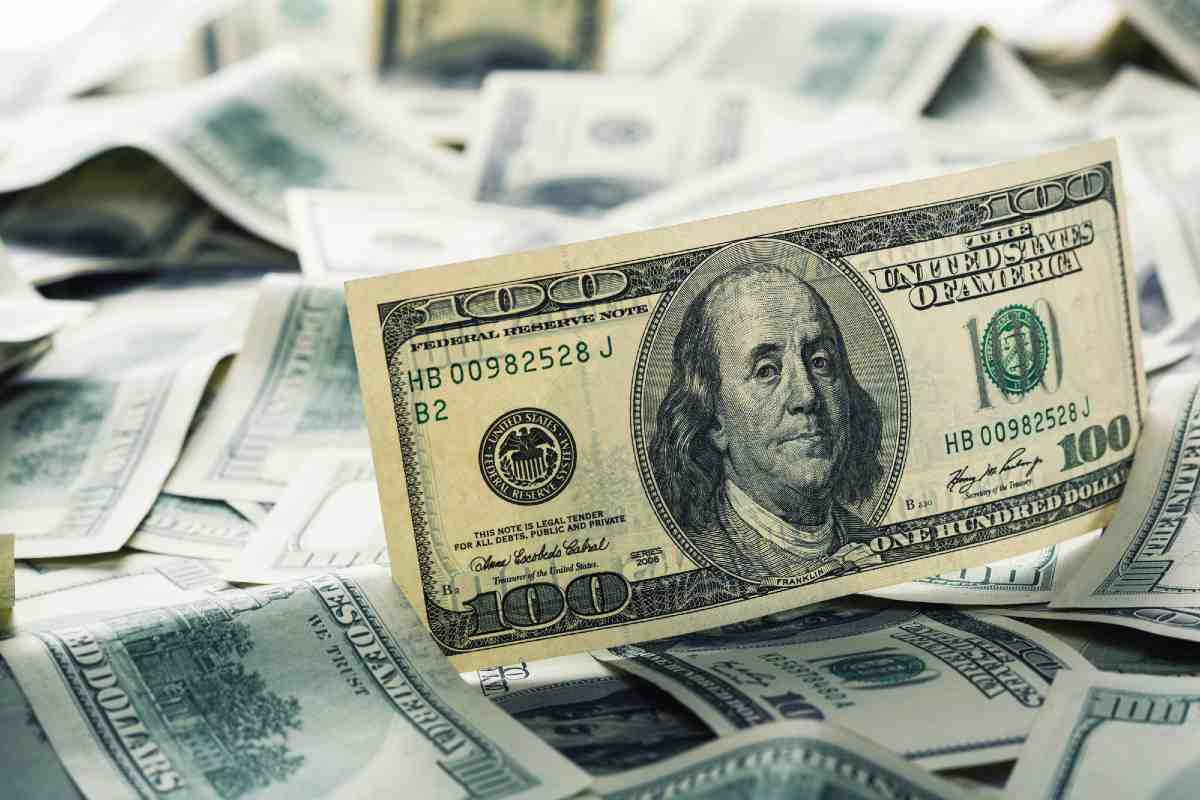 Académicos de la UNAM aseguran que precio del peso ante el dólar no es una señal de alarma