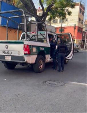 Elemento policíacos arribaron al lugar Elemento policíacos arribaron al lugar