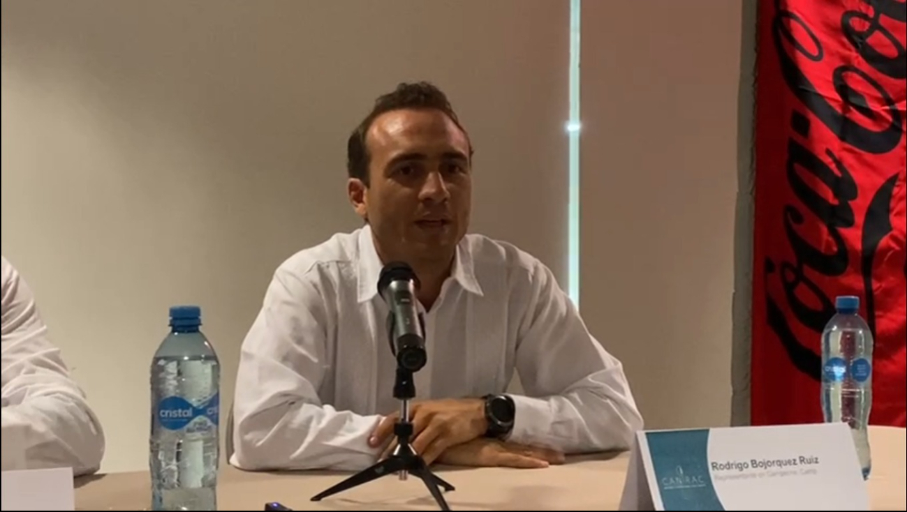 La junta es una plataforma para promocionar productos locales como ron, camarón, pulpo y mariscos. La junta es una plataforma para promocionar productos locales como ron, camarón, pulpo y mariscos.
