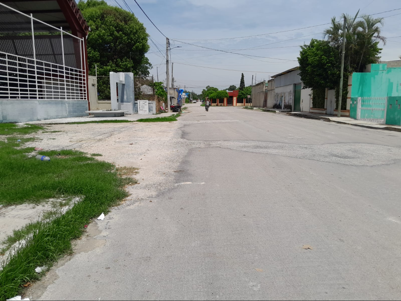 Una mujer fue víctima de robo por dos hombres en motocicleta mientras caminaba por la calle 26 de la colonia Esperanza