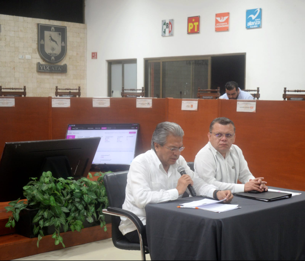 Enrique de Jesús Uc Ibarra, secretario ejecutivo del IEPAC Enrique de Jesús Uc Ibarra, secretario ejecutivo del IEPAC