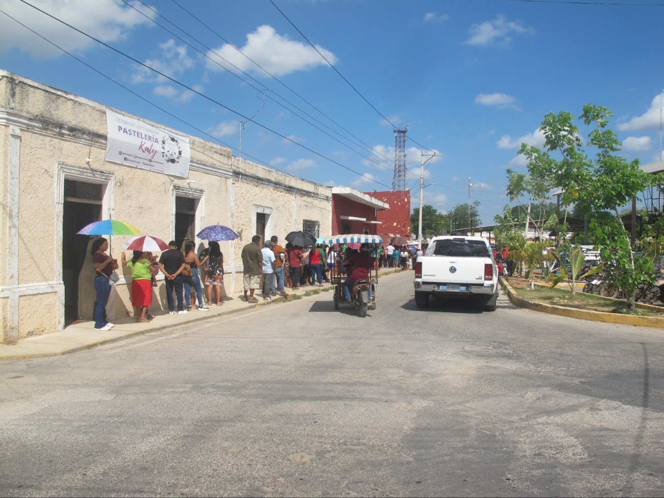 Las largas filas se han registrado en la localidad Las largas filas se han registrado en la localidad