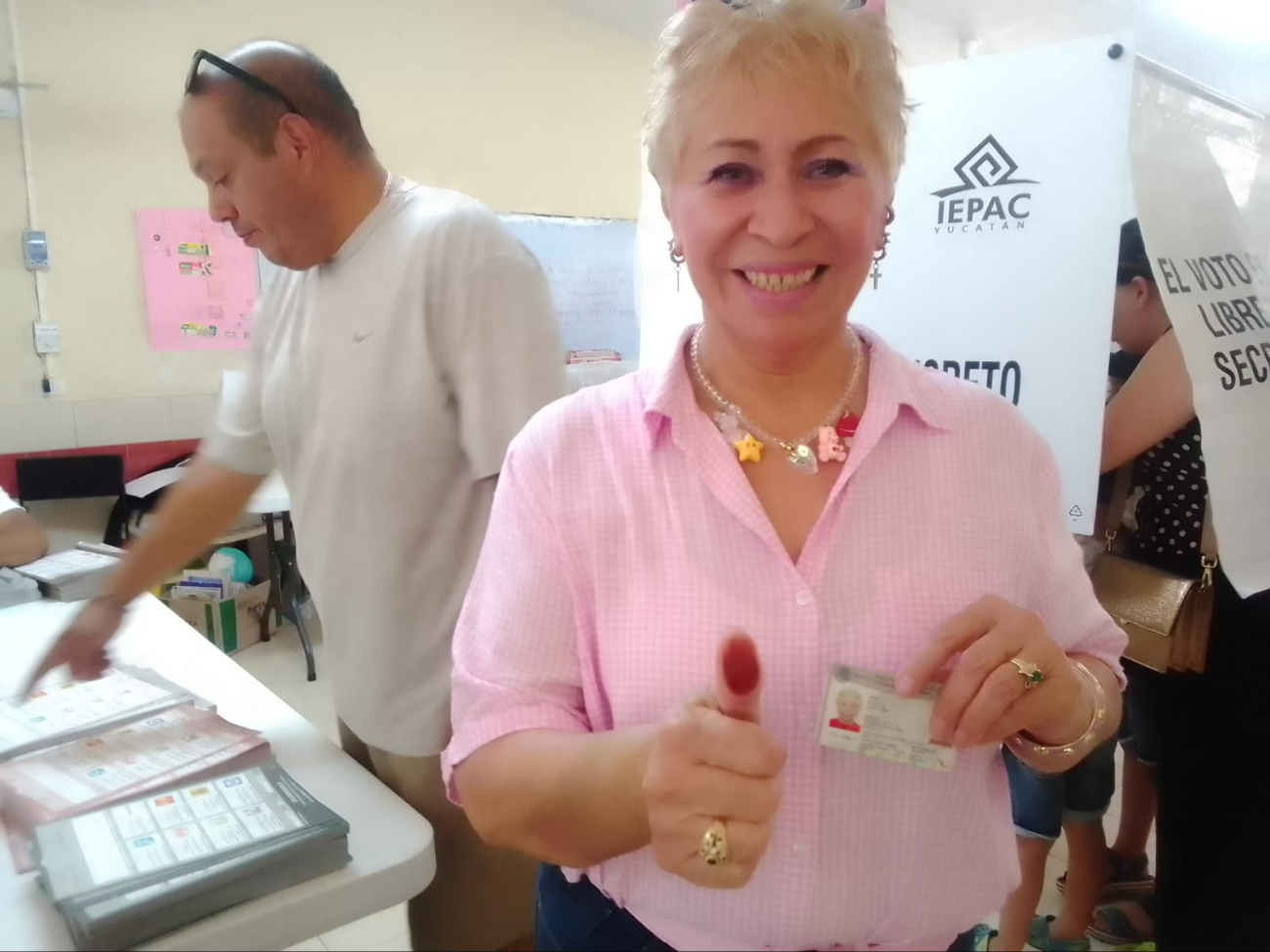 Tina   Tuyub asegura que seguirá en la política  a pesar de las críticas