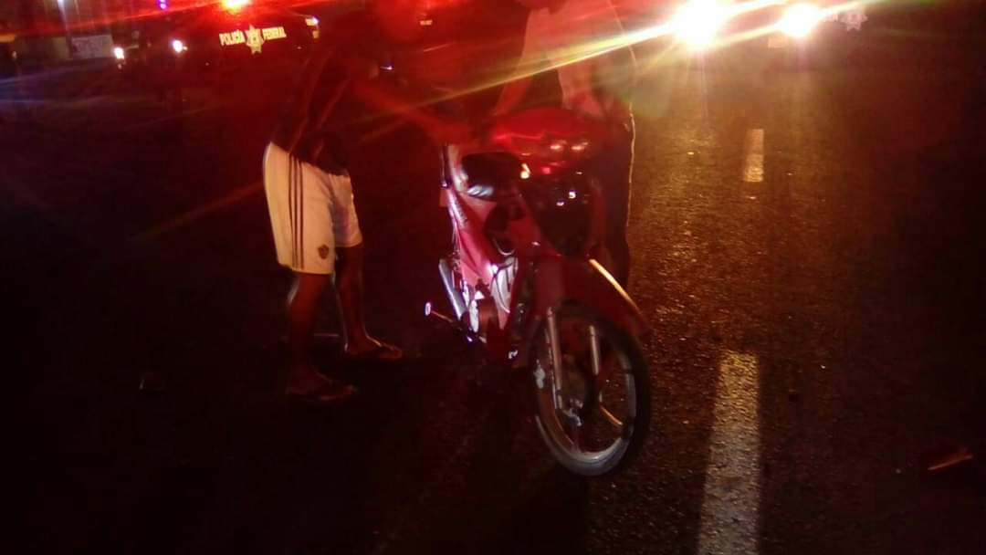 Motociclista resulta con lesiones graves en accidente. Motociclista resulta con lesiones graves en accidente.
