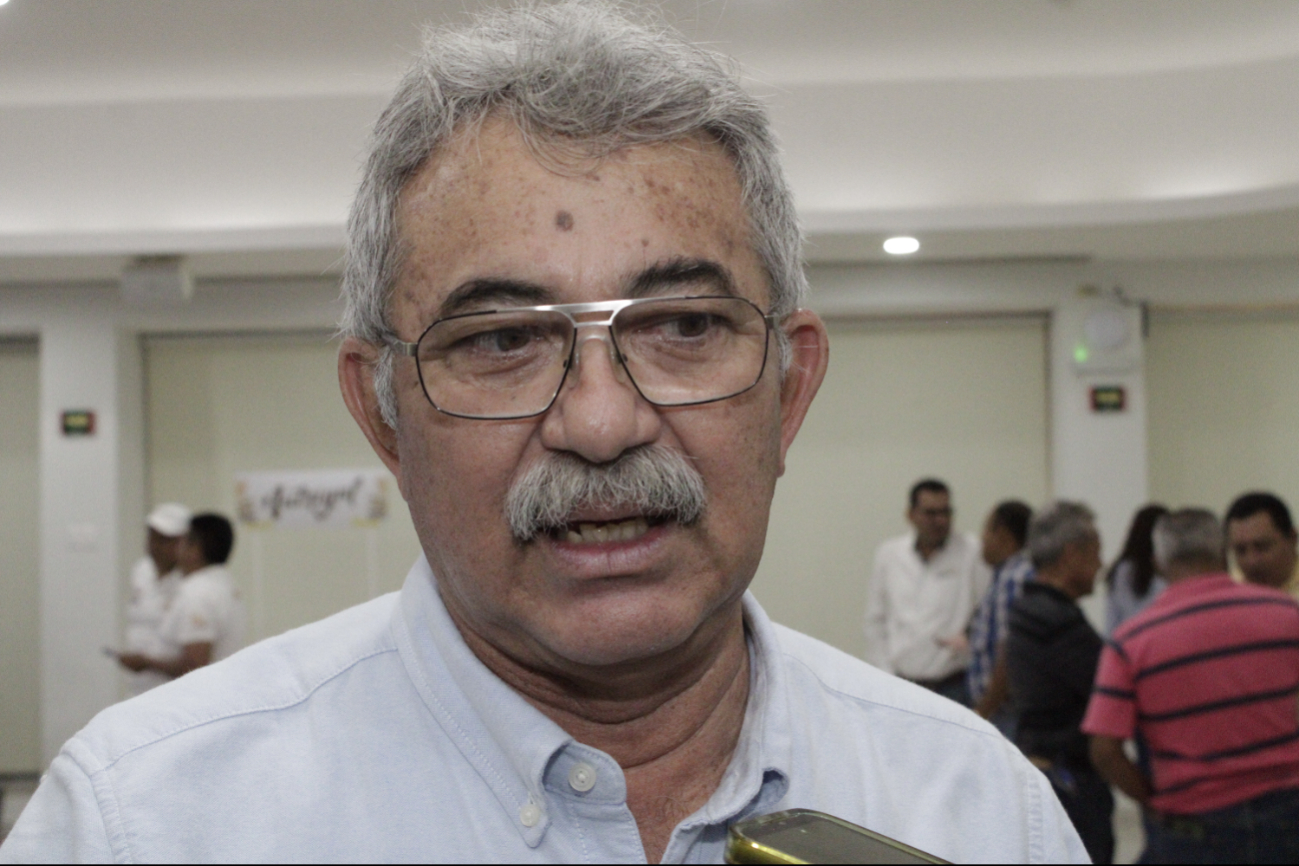 El director de Obras Públicas, David Loría Magdub, indicó que para atender los huecos se requiere cero humedad El director de Obras Públicas, David Loría Magdub, indicó que para atender los huecos se requiere cero humedad