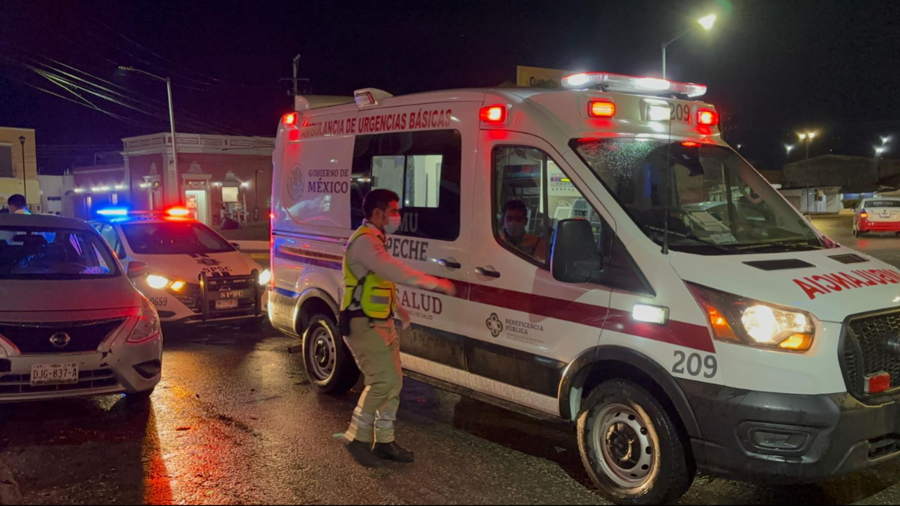 La mujer fue trasladada a un hospital La mujer fue trasladada a un hospital