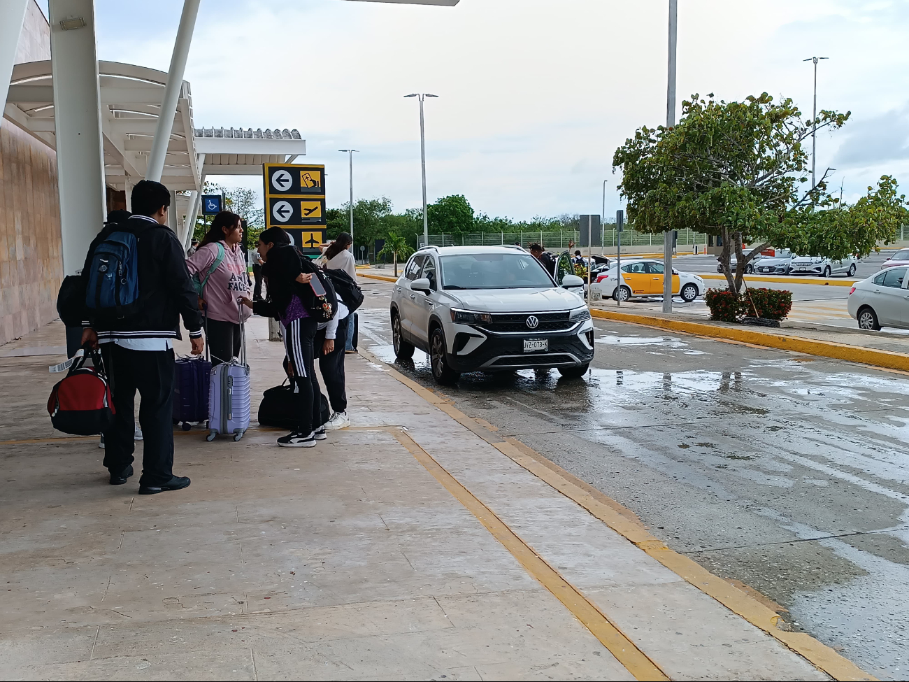 Precauciones en el Aeropuerto Internacional de Campeche debido a las lluvias Precauciones en el Aeropuerto Internacional de Campeche debido a las lluvias