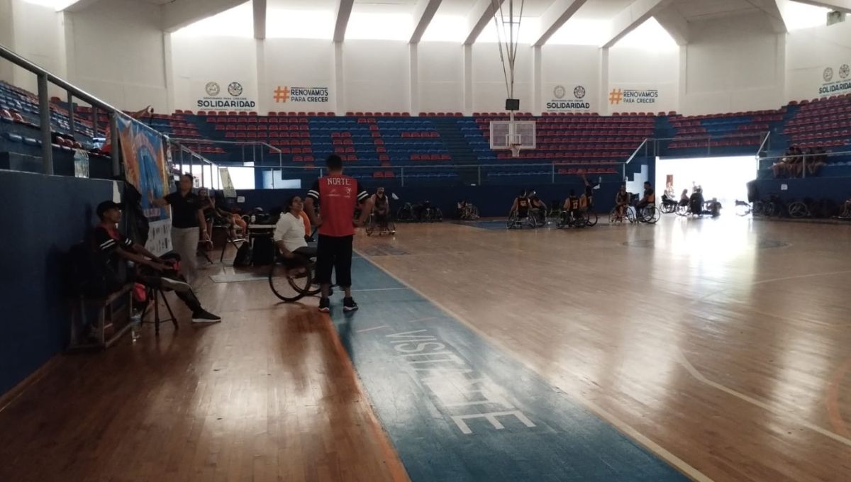 Así lucía el Poliforum de la Unidad Deportiva del Ejido en Playa del Carmen Así lucía el Poliforum de la Unidad Deportiva del Ejido en Playa del Carmen