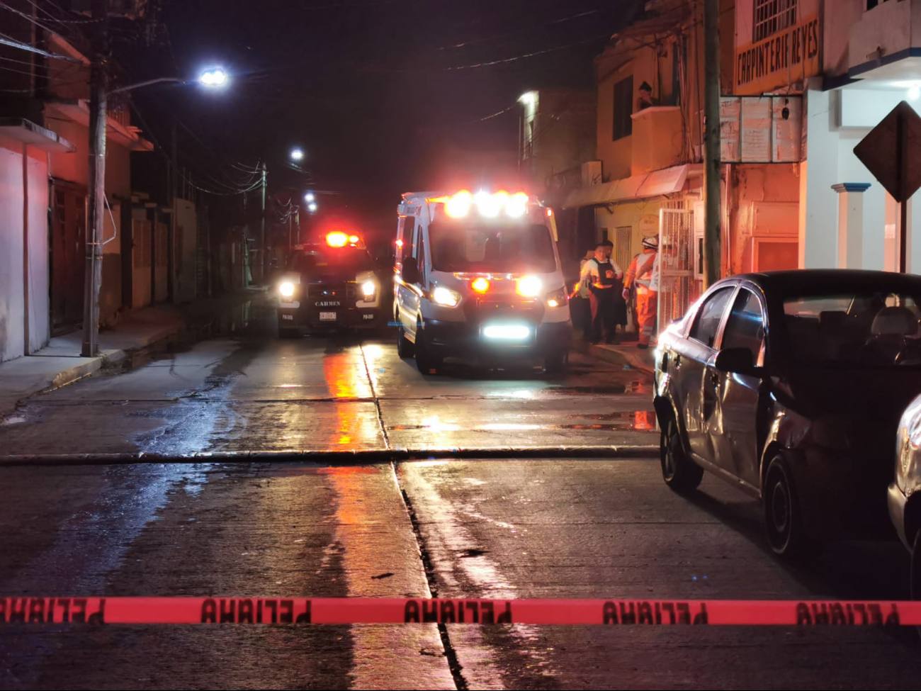 Muere abuelito desnucado; se cayó de unas escaleras en Ciudad del Carmen