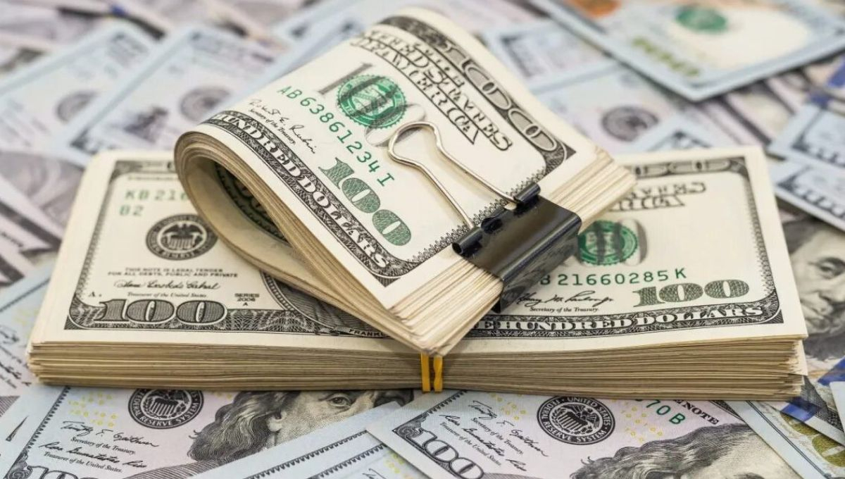 El peso sigue recuperando terreno frente al dólar al arranque del mercado cambiario de este 25 de junio
