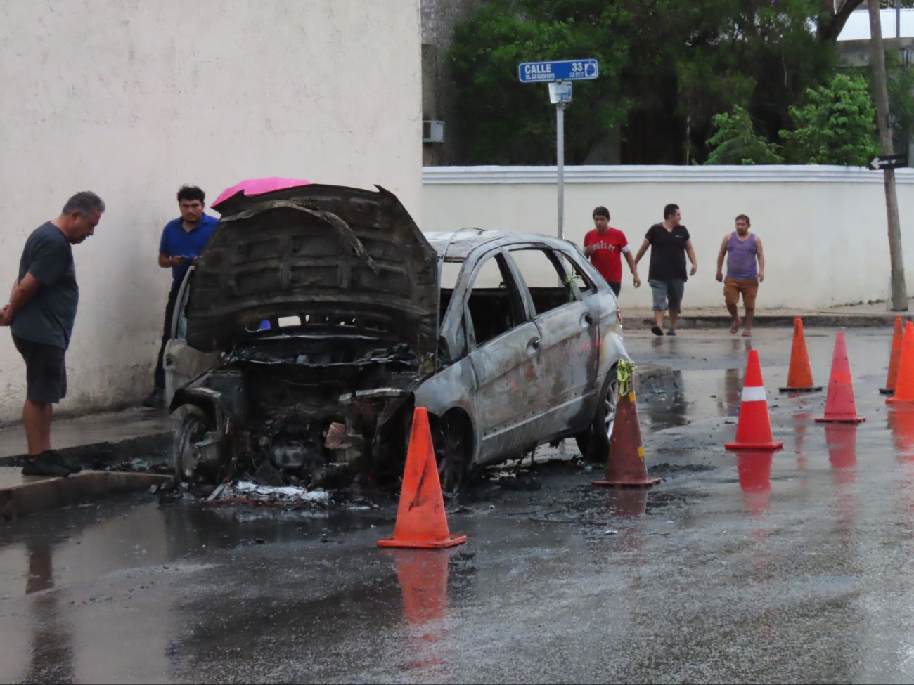 El incendio provocó caos vial sobre la arteria El incendio provocó caos vial sobre la arteria