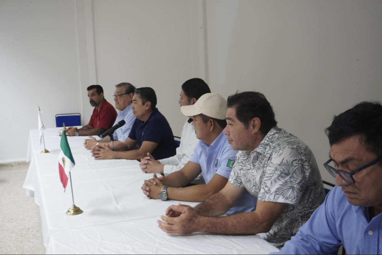 Cámaras y consejos empresariales del Estado, con apoyo de la Sedeco Cámaras y consejos empresariales del Estado, con apoyo de la Sedeco