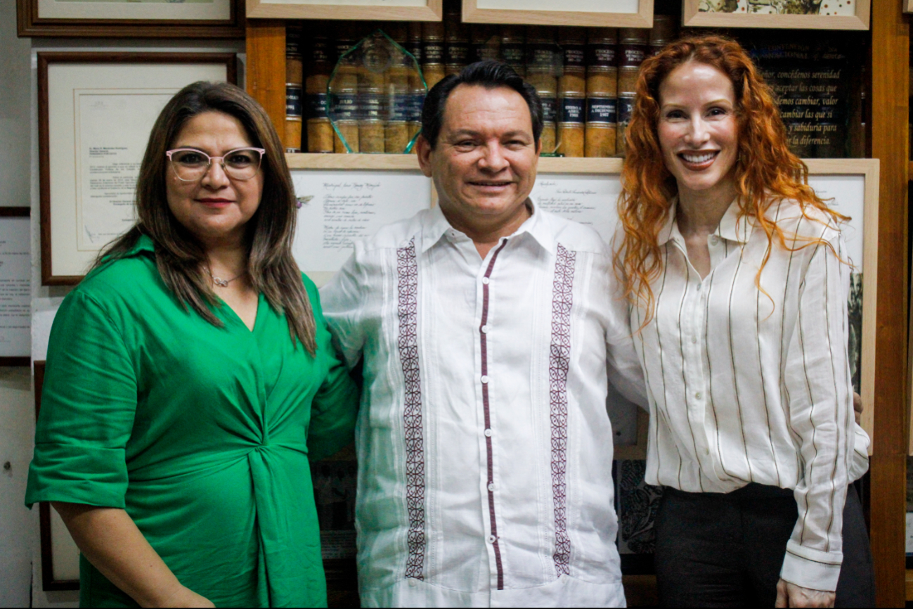 Expuso que continúa armando su gabinee Expuso que continúa armando su gabinee