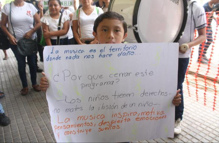 Los menores quieren continuar con la banda musical Los menores quieren continuar con la banda musical