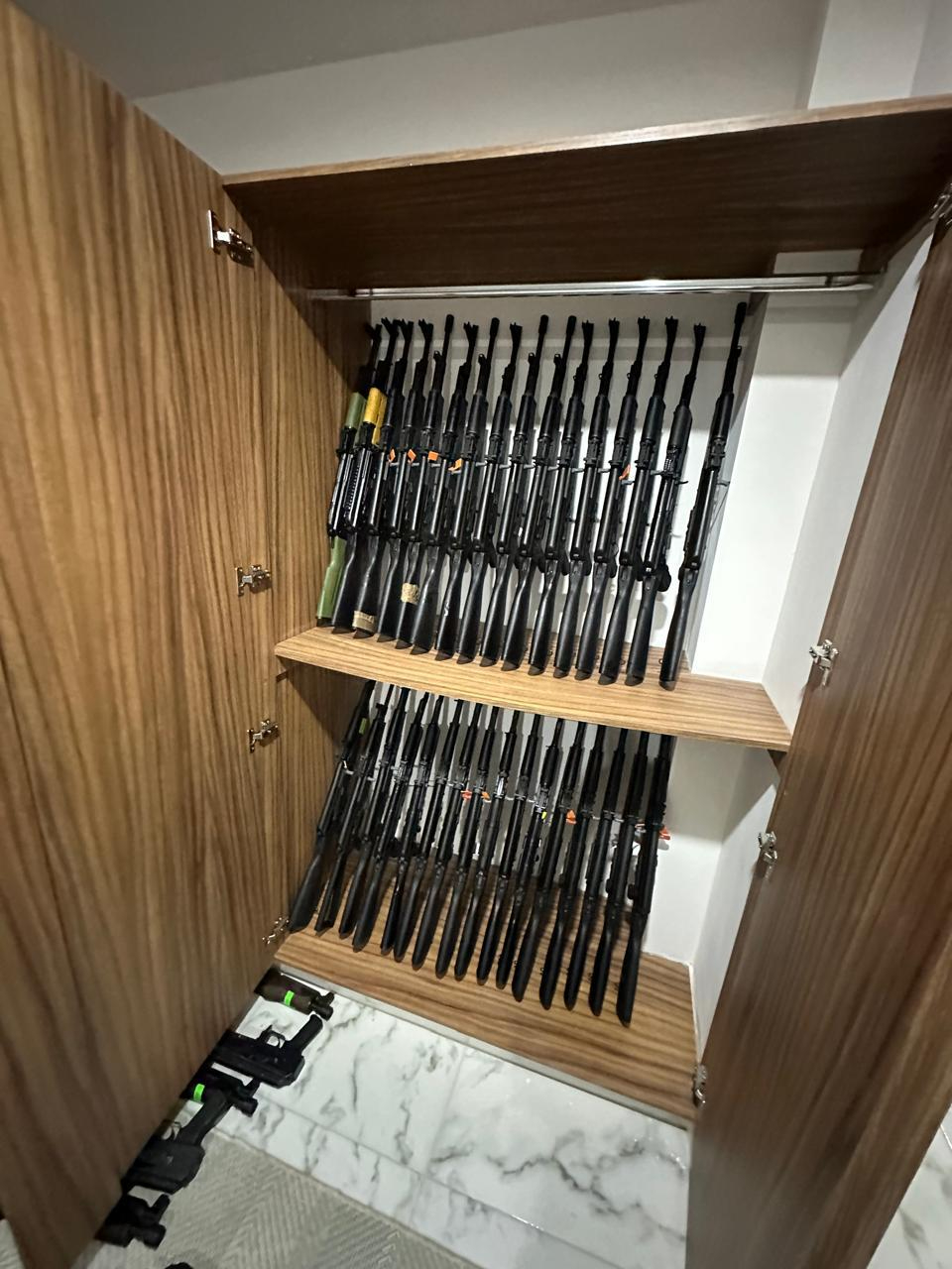Parte de las armas aseguradas en Boca del Río Parte de las armas aseguradas en Boca del Río