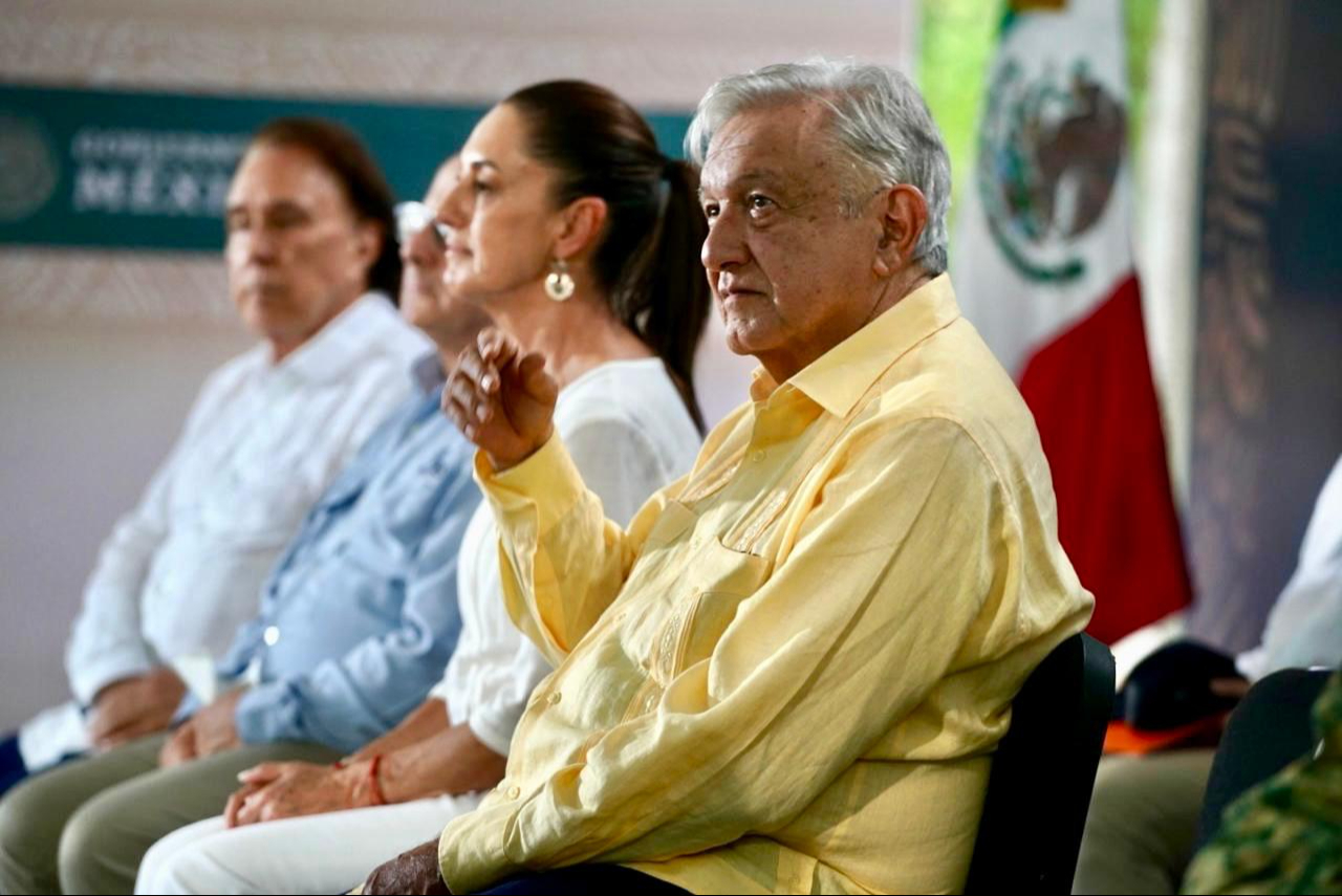Andrés Manuel López Obrador agradeció al pueblo de Campeche por su apoyo a la 4T Andrés Manuel López Obrador agradeció al pueblo de Campeche por su apoyo a la 4T
