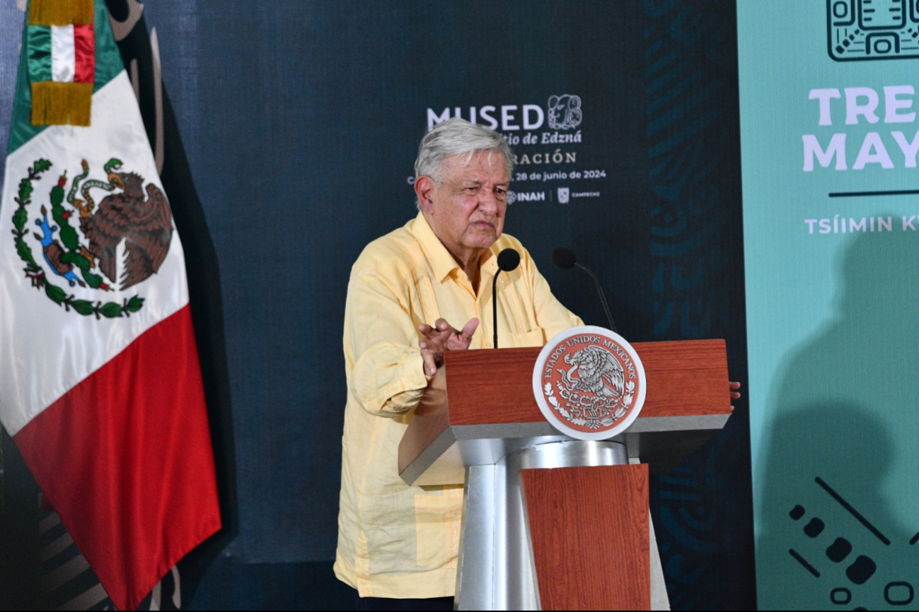 Andrés Manuel López Obrador en Edzná Andrés Manuel López Obrador en Edzná