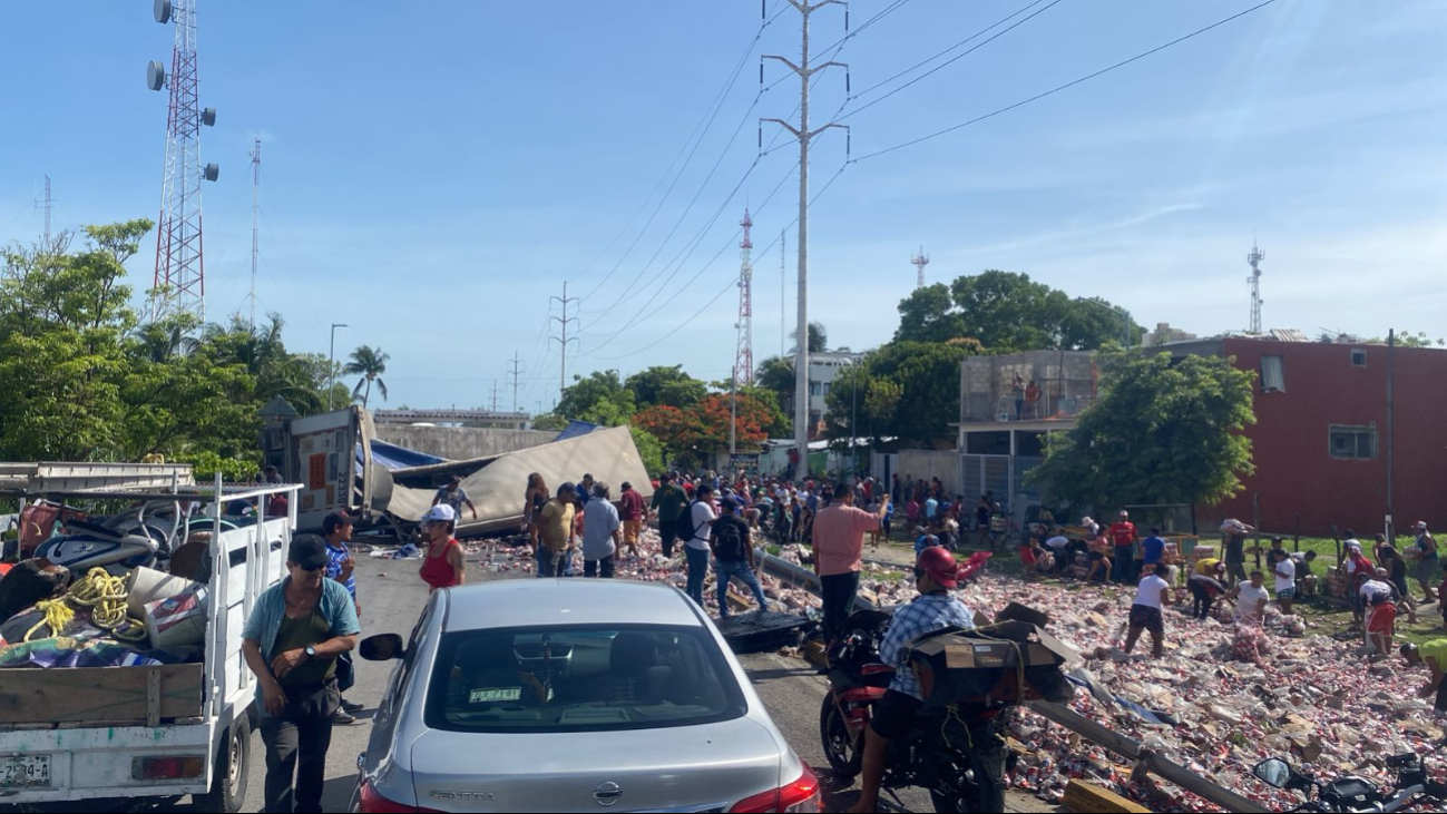 La falta de presencia policial y servicios de emergencia en el lugar se hizo evidente La falta de presencia policial y servicios de emergencia en el lugar se hizo evidente