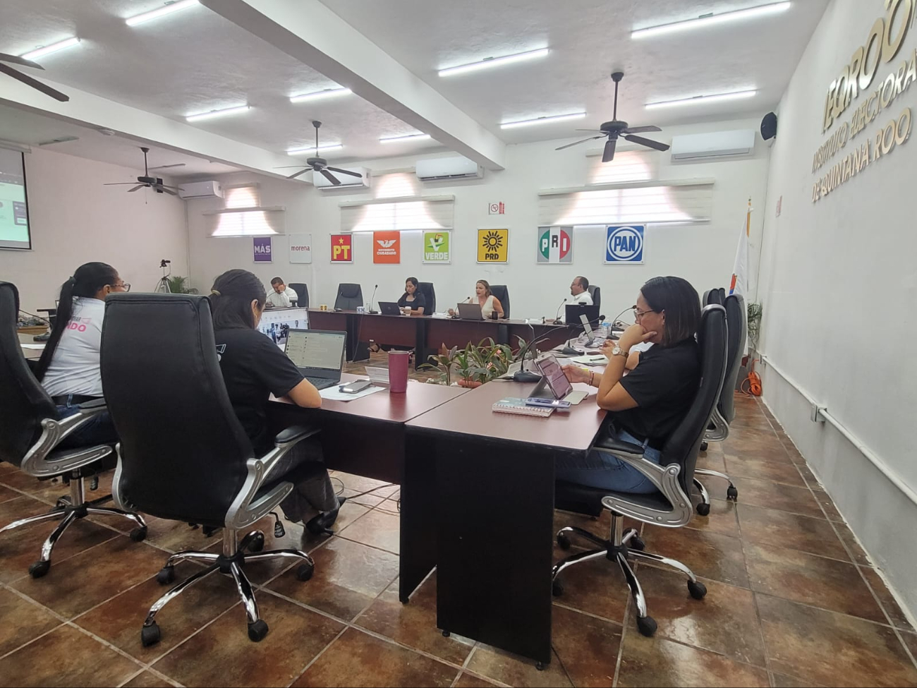 El conteo de votos continúa en Chetumal El conteo de votos continúa en Chetumal