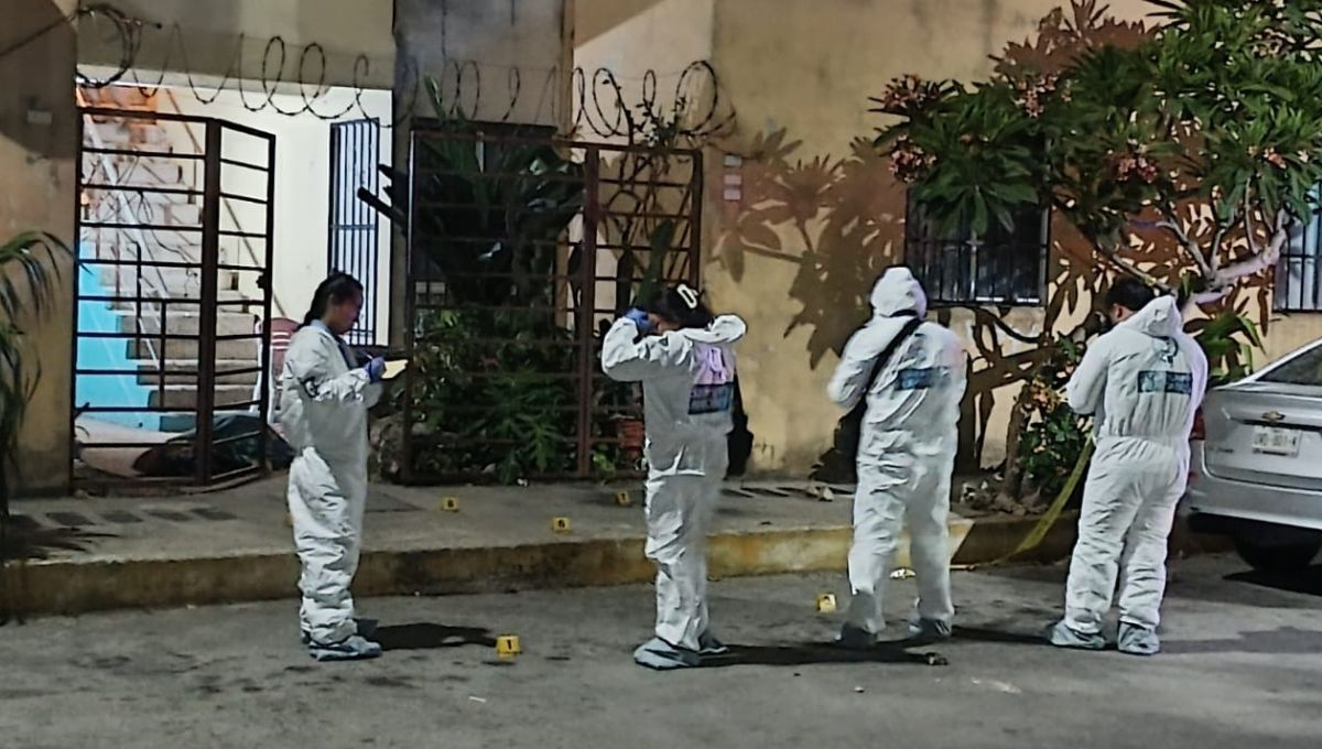 Agreden a balazos a una familia en Cancún; hombre fallece en el lugar 
