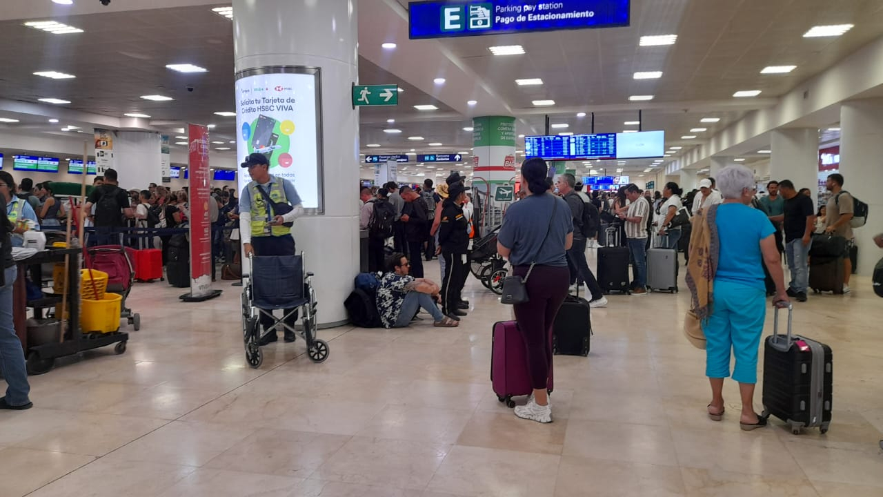 Aeropuerto de Cancún registra dos vuelos cancelados y cinco  atrasos este domingo 