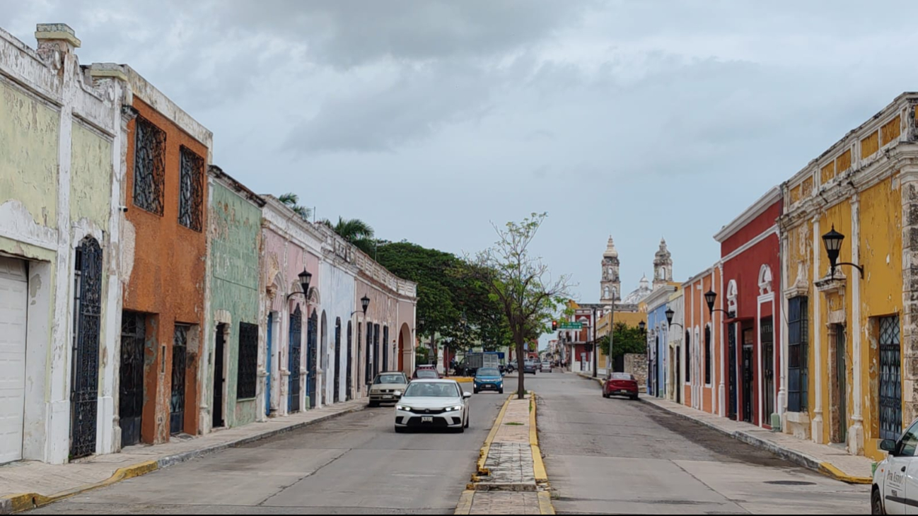   Chubascos en Campeche por perturbación tropical con potencial ciclónico: EN VIVO   