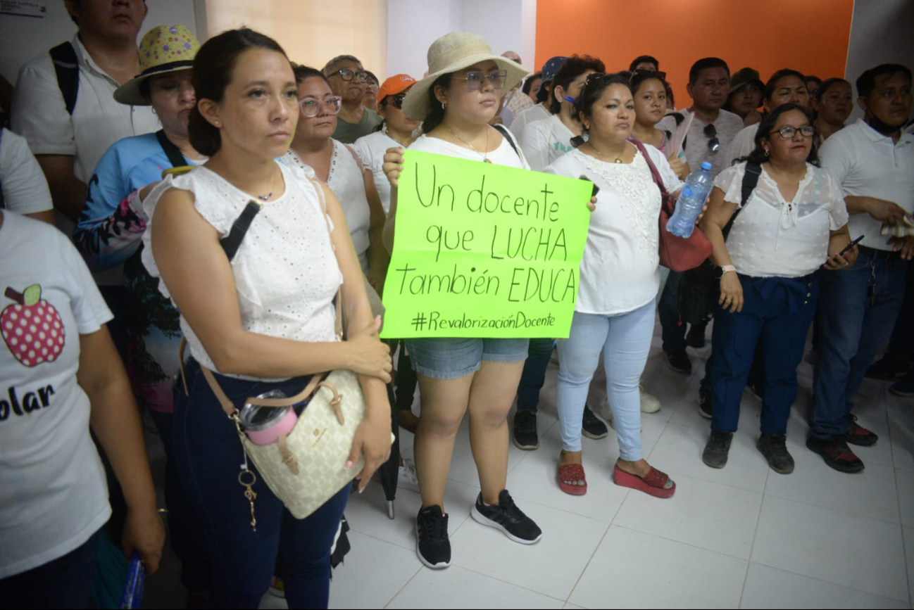 Las instalaciones del SNTE fueron tomadas por los maestros Las instalaciones del SNTE fueron tomadas por los maestros
