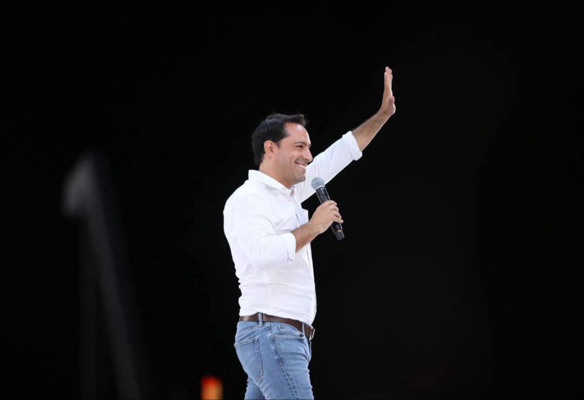 Mauricio Vila comenzará con el proceso de transición a Joaquín Díaz Mena Mauricio Vila comenzará con el proceso de transición a Joaquín Díaz Mena