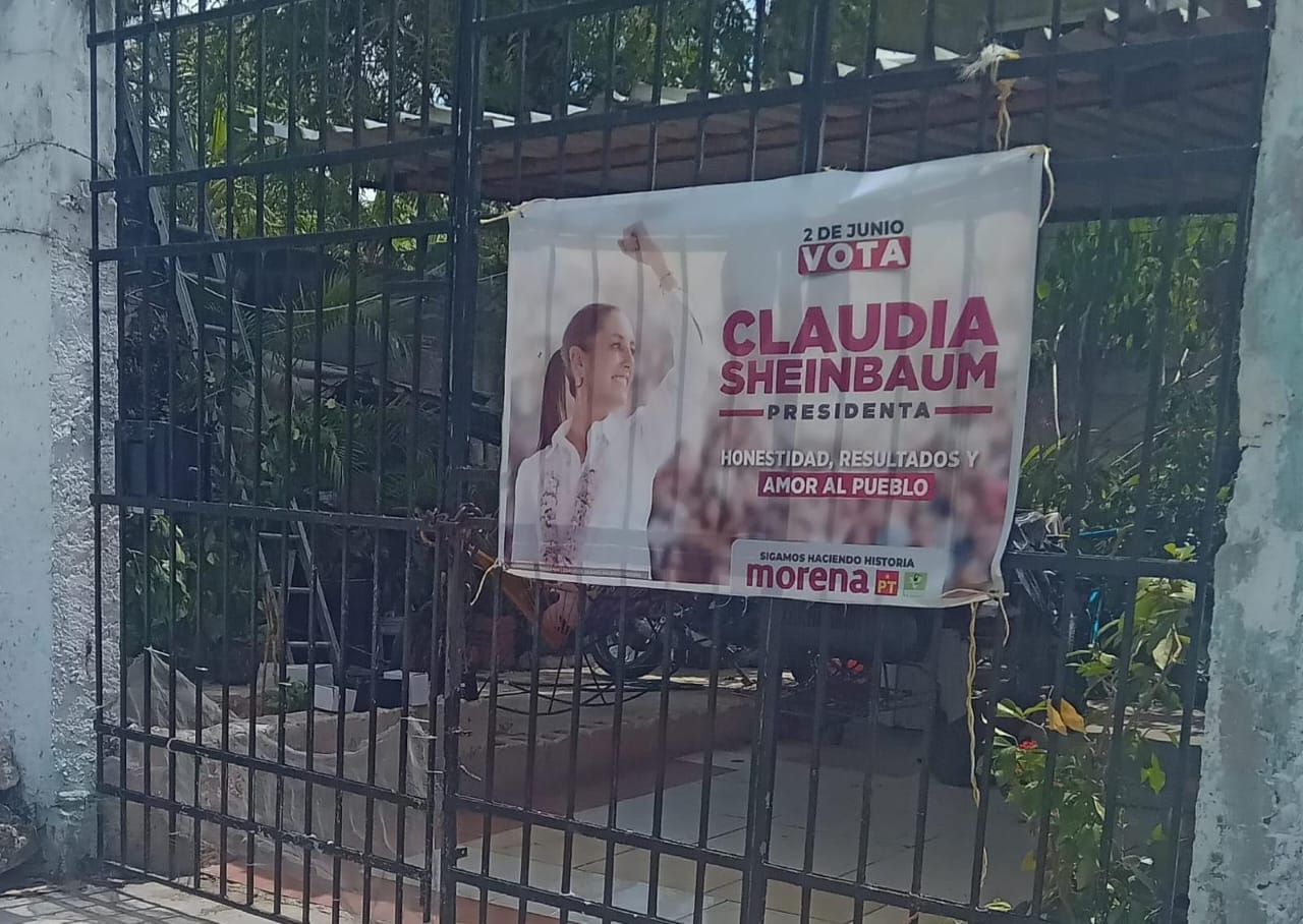 La propaganda política debe de ser retirada La propaganda política debe de ser retirada