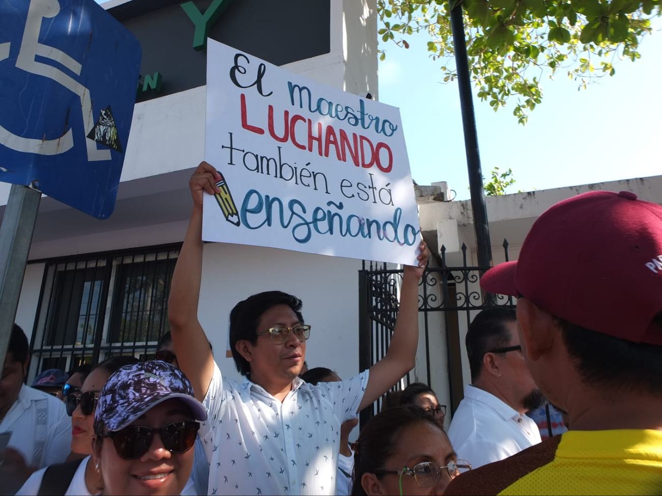 Son maestros de todo el Estado los que participan en las protestas