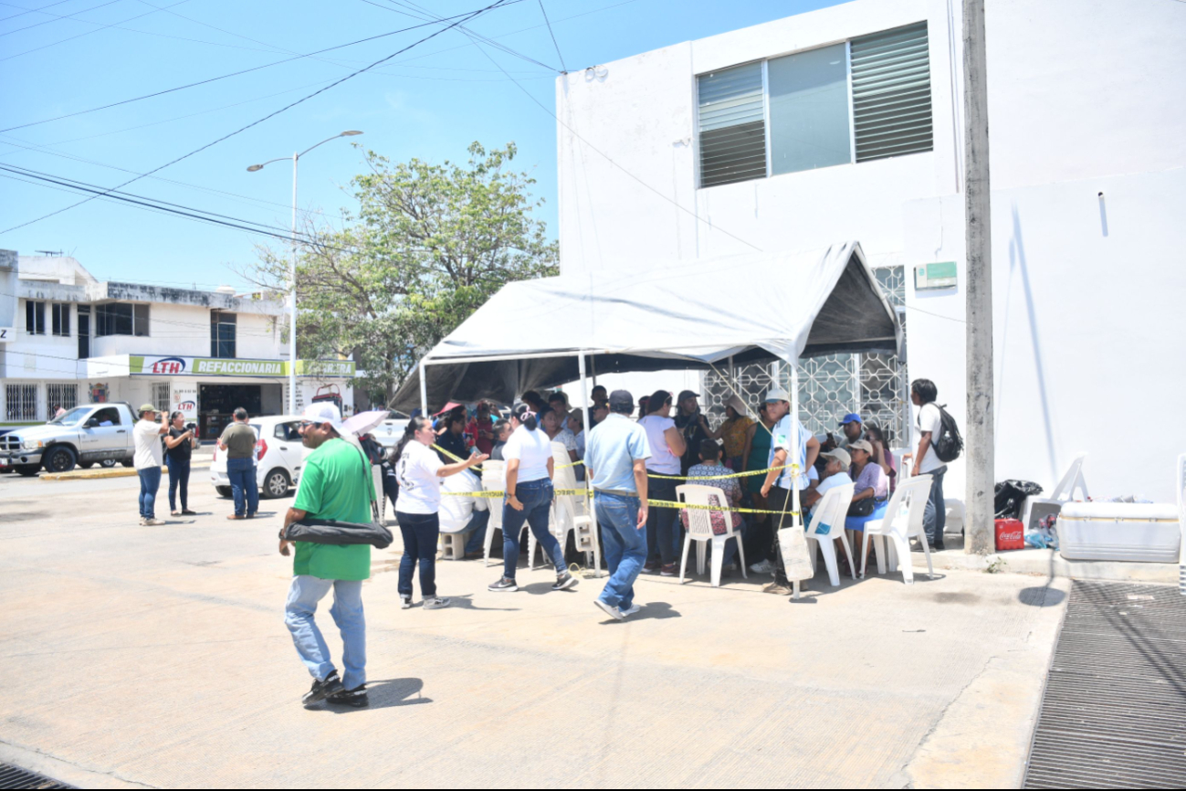 Surge conato de bronca entre simpatizantes de Moci y Morena durante conteo de votos en Campeche 