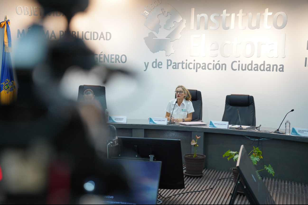A pesar de las adversidades, Paula Ramírez se encuentra presente en el seguimiento de los cómputos distritales A pesar de las adversidades, Paula Ramírez se encuentra presente en el seguimiento de los cómputos distritales