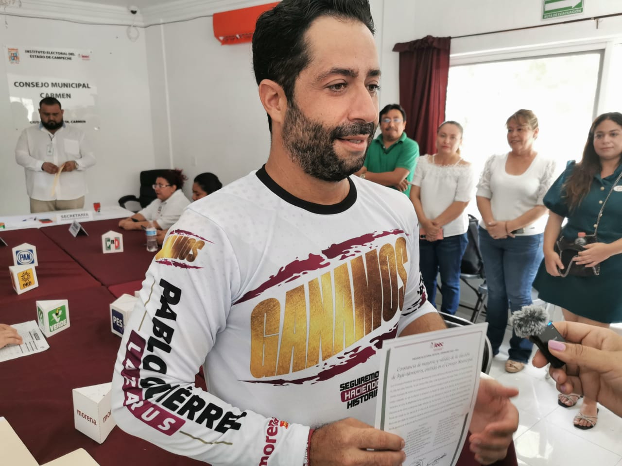 Pablo Gutiérrez recibió su constancia como Alcalde Electo de Carmen Pablo Gutiérrez recibió su constancia como Alcalde Electo de Carmen