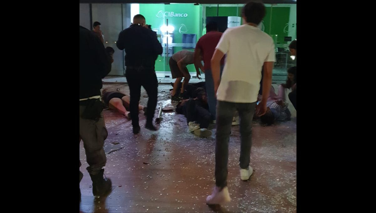 Tragedia en el antro "Rich" de la capital potosina deja dos muertos al colapsar un barandal: VIDEO