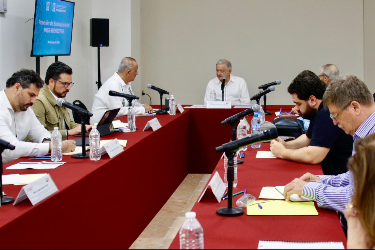 AMLO durante una reunión del IMSS Bienestar AMLO durante una reunión del IMSS Bienestar