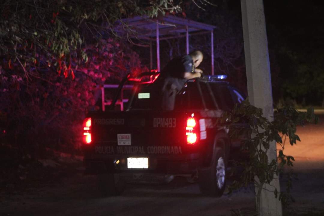Motociclista queda inconsciente, tras derrapar en el poblado Flamboyanes 