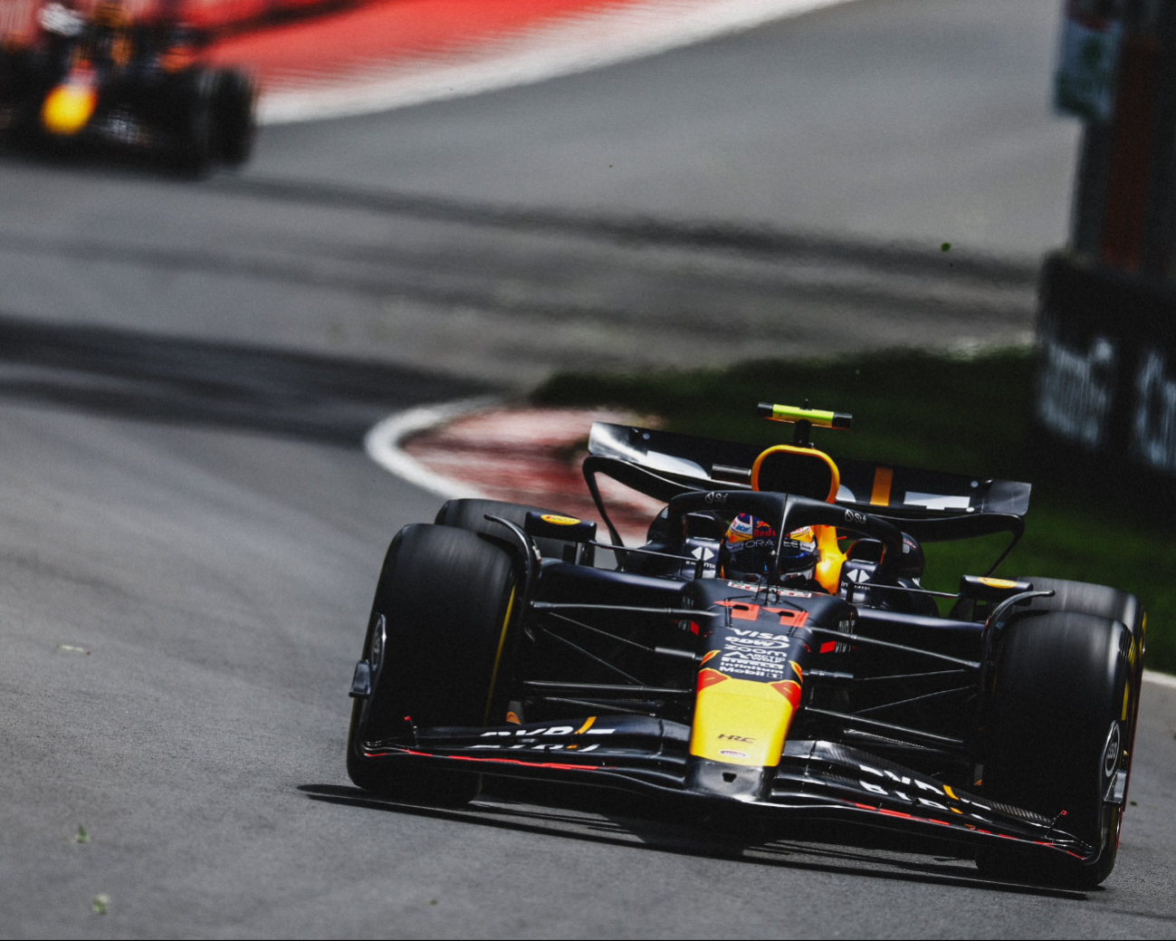 Checo Pérez tendrá que meterle turbo para conquistar el podio junto a Max Verstappen Checo Pérez tendrá que meterle turbo para conquistar el podio junto a Max Verstappen