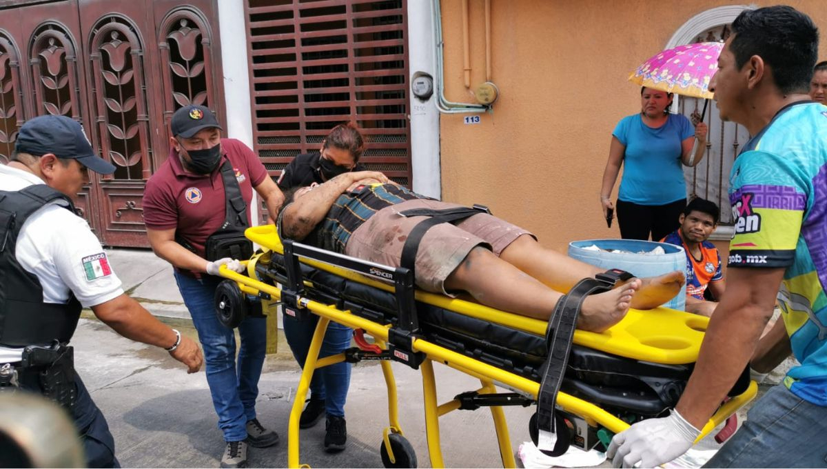 Matrimonio joven sufre heridas de gravedad tras derrapar su motocicleta en Ciudad del Carmen