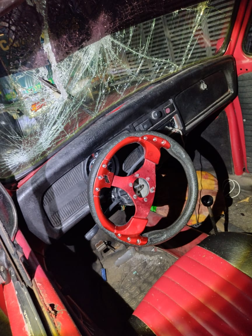 Vista interna del automóvil que habría causado los hechos en Tizimín Vista interna del automóvil que habría causado los hechos en Tizimín