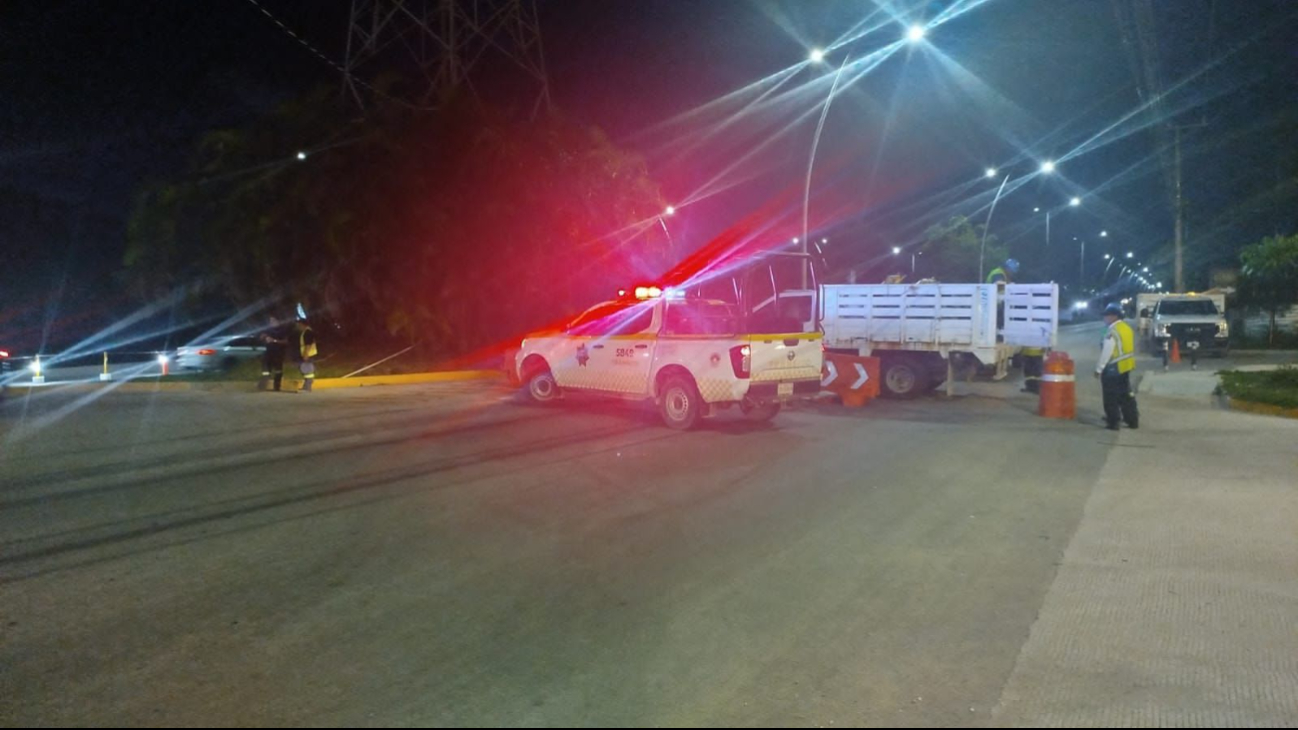 Agentes de seguridad arribaron a la avenida Tules en Cancún Agentes de seguridad arribaron a la avenida Tules en Cancún