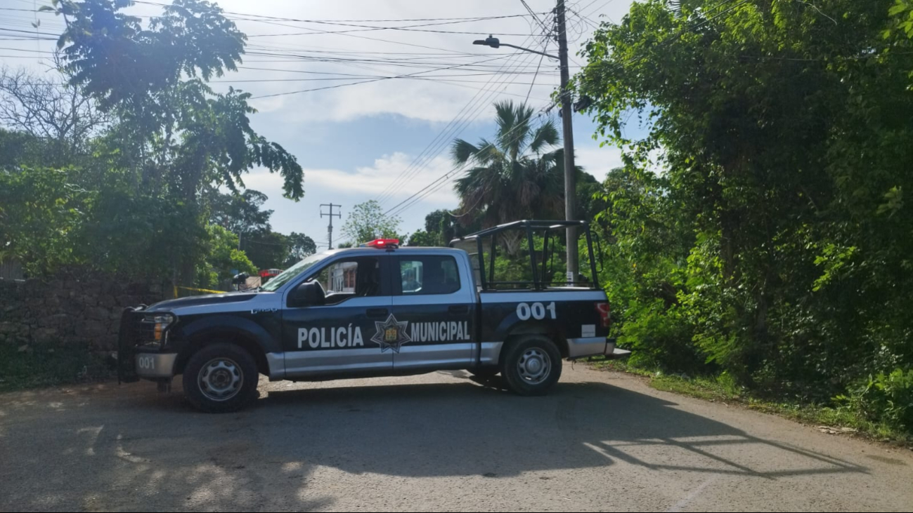 Agentes policiacos atendieron el llamado de emergencia en José María Morelos Agentes policiacos atendieron el llamado de emergencia en José María Morelos