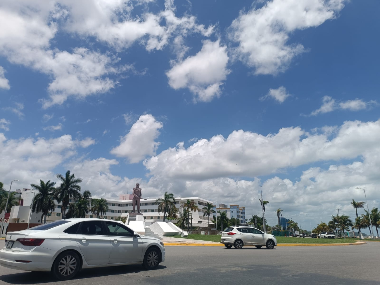 Emiten alerta azul por acercamiento de Beryl