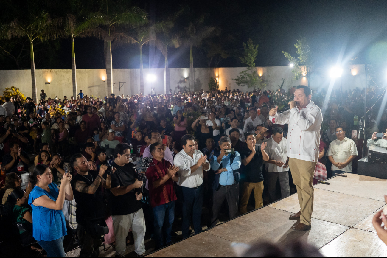 Joaquín Díaz Mena inició su gira la semana pasada para decirle gracias a todos los ciudadanos Joaquín Díaz Mena inició su gira la semana pasada para decirle gracias a todos los ciudadanos