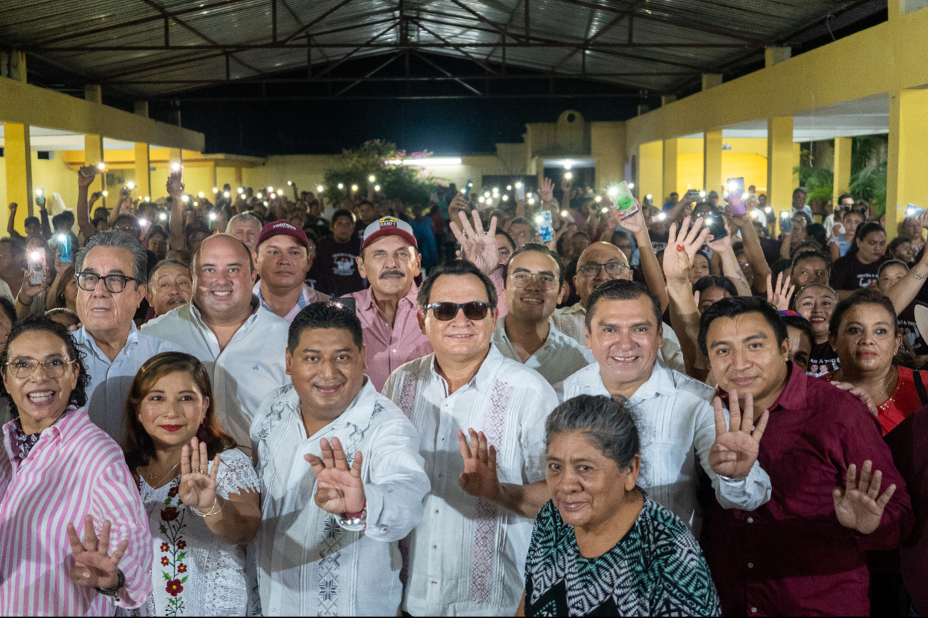 Nueve municipios y el distrito 4 de Mérida, son los puntos que Joaquín Díaz Mena ha recorrido durante los últimos días como parte de su gira de agradecimiento Nueve municipios y el distrito 4 de Mérida, son los puntos que Joaquín Díaz Mena ha recorrido durante los últimos días como parte de su gira de agradecimiento
