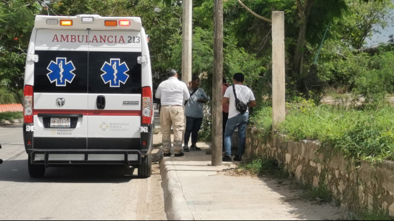 Abuelito muere al interior de una ambulancia camino al hospital en Campeche